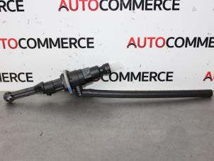 New Clutch master cylinder Renault Master Price € 30,25 Inclusive VAT offered by Autocommerce