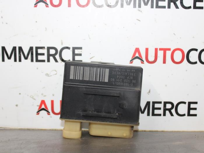 Usagé Ordinateur refroidisseur Citroen C5 III Berline (RD) 1.6 HDiF 16V Prix € 10,00 Règlement à la marge proposé par Autocommerce