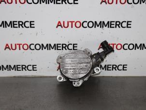 Used Vacuum pump (diesel) Renault Espace (JK) 2.2 dCi 16V Price € 25,00 Margin scheme offered by Autocommerce