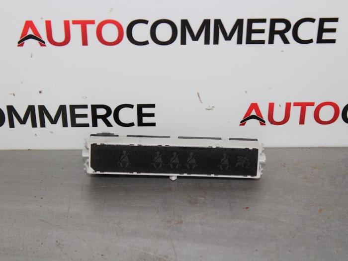 Begagnade Innerdisplay Peugeot 207/207+ (WA/WC/WM) 1.6 16V VTi Pris € 15,00 Marginaltabell erbjuds av Autocommerce