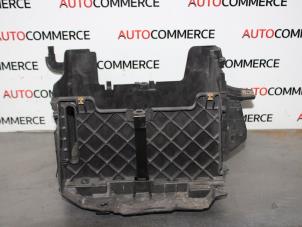 Used Battery box Renault Megane III Berline (BZ) 1.5 dCi 105 Price € 35,00 Margin scheme offered by Autocommerce