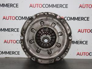 Used Clutch kit (complete) Renault Trafic New (FL) 1.9 dCi 100 16V Price € 50,00 Margin scheme offered by Autocommerce