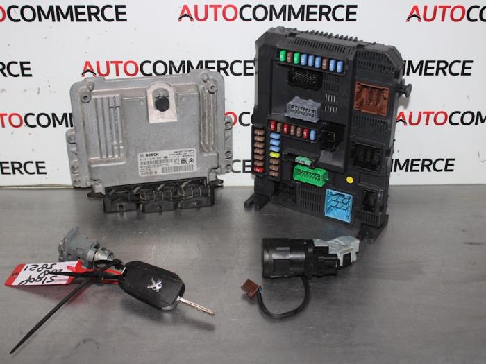 Used Engine management computer Peugeot 208 I (CA/CC/CK/CL) 1.4 HDi Price € 225,00 Margin scheme offered by Autocommerce