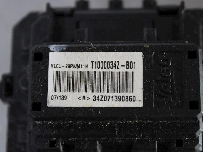 Heater resistor from a Peugeot 308 (4A/C) 1.6 HDiF 16V 2009