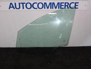 Used Door window 4-door, front left Peugeot 407 (6D) 1.6 HDi 16V Price € 20,00 Margin scheme offered by Autocommerce