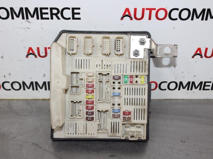 Caja de fusibles Renault Scénic II 1.6 16V 8200481866H Caja de fusibles Renault Scénic II 1.6 16V 8200481866H