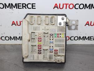 Używane Skrzynka bezpieczników Renault Scénic II (JM) 1.6 16V Cena € 30,00 Procedura marży oferowane przez Autocommerce