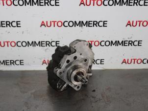 Used Mechanical fuel pump Renault Espace (JK) 2.2 dCi 150 16V Grand Espace Price € 95,00 Margin scheme offered by Autocommerce