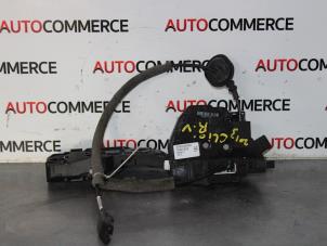 Used Front door lock mechanism 4-door, right Renault Clio IV (5R) 0.9 Energy TCE 90 12V Price € 60,00 Margin scheme offered by Autocommerce