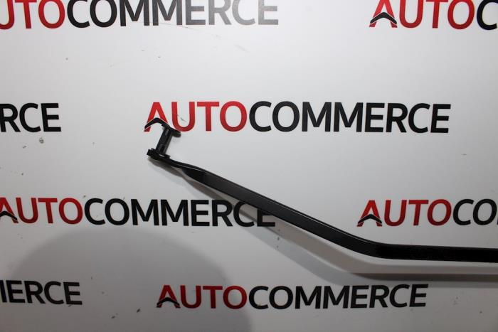 Front wiper arm from a Renault Scénic II (JM)  2004