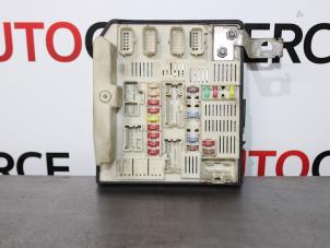 Used Fuse box Renault Scénic II (JM) 1.5 dCi 105 Price € 30,00 Margin scheme offered by Autocommerce