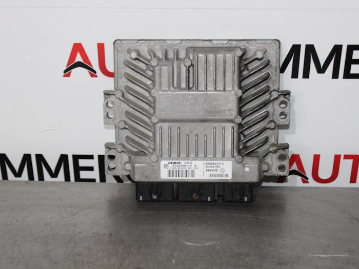 Used Engine management computer Renault Scénic II (JM) 1.5 dCi 105 Price € 60,00 Margin scheme offered by Autocommerce
