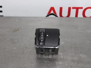 Used AIH headlight switch Renault Twingo III (AH) 1.0 SCe 70 12V Price € 20,00 Margin scheme offered by Autocommerce