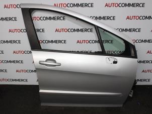 Gebrauchte Tür 4-türig rechts vorne Peugeot 308 SW (4E/H) 1.6 HDiF 16V Preis € 75,00 Margenregelung angeboten von Autocommerce