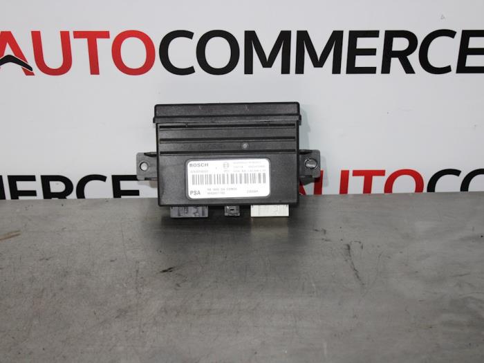 Begagnade PDC-modul Peugeot 308 SW (4E/H) 1.6 HDiF 16V Pris € 30,00 Marginaltabell erbjuds av Autocommerce