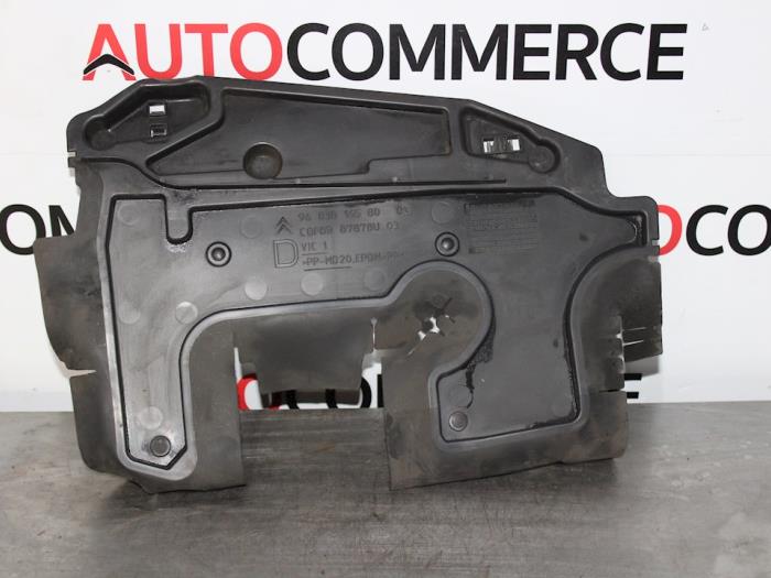 Begagnade Front Citroen C3 (SC) 1.6 HDi 92 Pris € 40,00 Marginaltabell erbjuds av Autocommerce