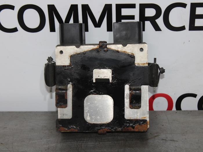 Used Automatic gearbox computer Renault Espace (JK) 3.0 dCi V6 24V Price € 50,00 Margin scheme offered by Autocommerce