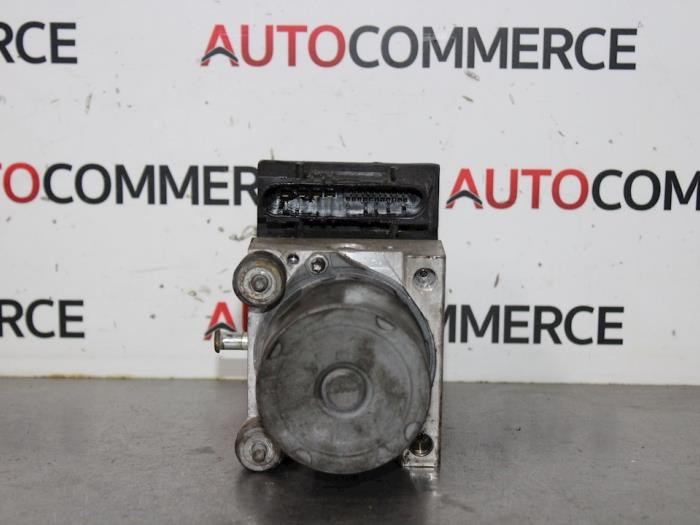 Begagnade ABS-pump Peugeot 307 SW (3H) 1.6 16V Pris € 40,00 Marginaltabell erbjuds av Autocommerce