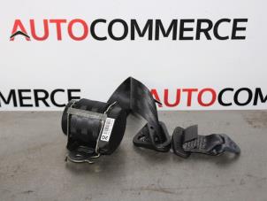 Usagé Ceinture arrière gauche Peugeot 2008 (CU) 1.2 12V e-THP PureTech 110 Prix € 40,00 Règlement à la marge proposé par Autocommerce