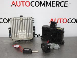 Used Engine management computer Renault Clio III (BR/CR) 1.5 dCi 85 Price € 150,00 Margin scheme offered by Autocommerce