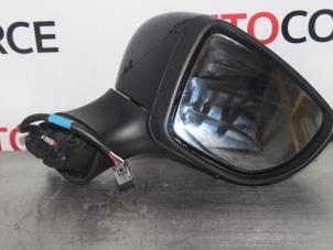 Used Wing mirror, right Renault Clio IV (5R) 1.2 16V Price € 50,00 Margin scheme offered by Autocommerce