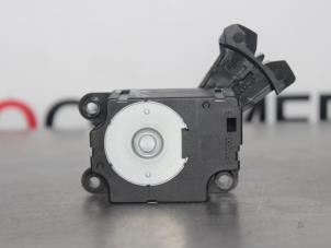 Used Heater valve motor Peugeot 2008 (CU) 1.2 Vti 12V PureTech 82 Price € 20,00 Margin scheme offered by Autocommerce