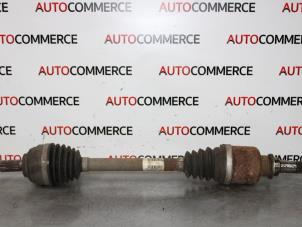 Used Front drive shaft, left Renault Clio III (BR/CR) 1.5 dCi 85 Price € 40,00 Margin scheme offered by Autocommerce