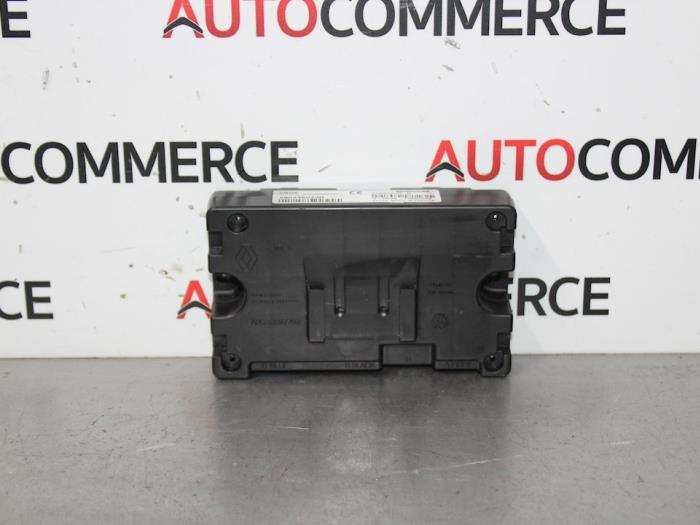 Usagé Ordinateur divers Renault Megane III Grandtour (KZ) 1.5 dCi 110 Prix € 160,00 Règlement à la marge proposé par Autocommerce