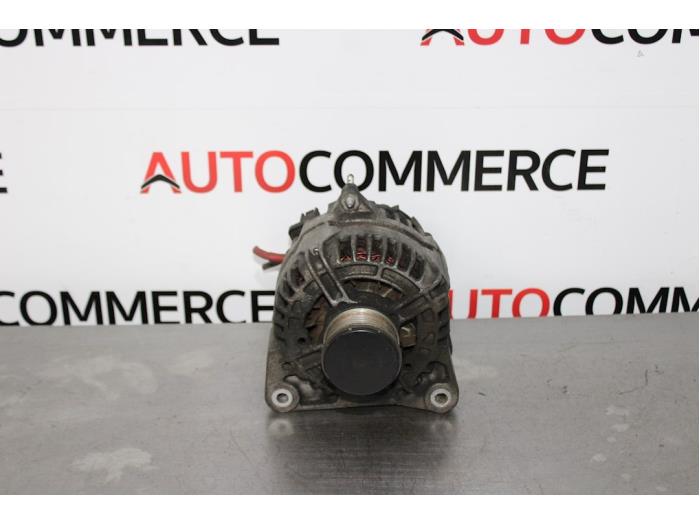 Dynamo from a Renault Clio III (BR/CR) 1.5 dCi 85 2010