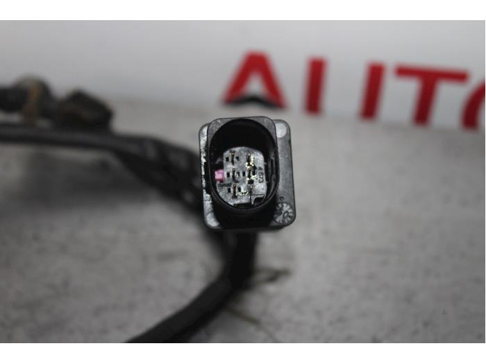 Lambda probe from a Peugeot 308 CC (4B) 1.6 16V THP Autom. 2009