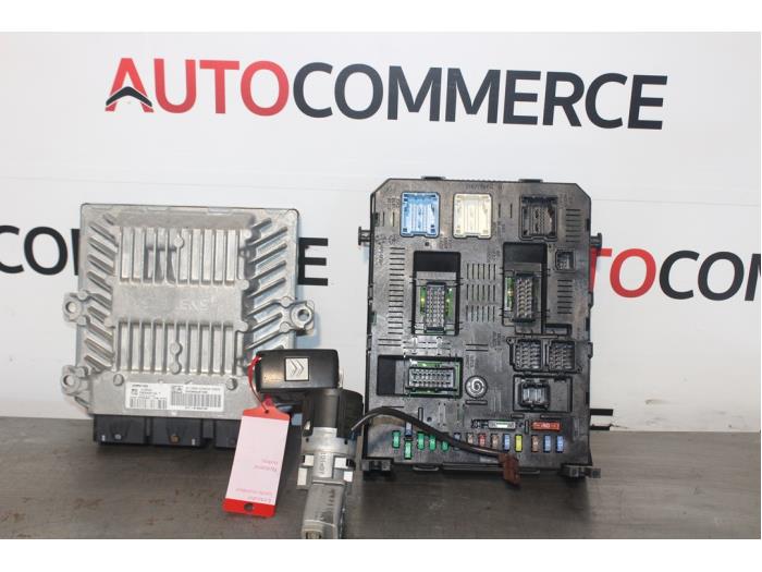 Used Engine management computer Citroen C4 Picasso (UD/UE/UF) 2.0 HDiF 16V 135 Price € 240,00 Margin scheme offered by Autocommerce