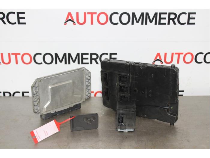 Used Engine management computer Renault Megane II (BM/CM) 1.4 16V 98 Price on request offered by Autocommerce