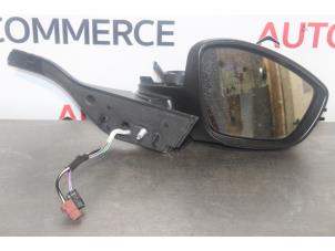 Used Wing mirror, right Peugeot 208 Price on request offered by Autocommerce