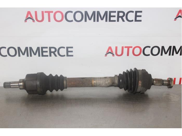 Front drive shaft, left from a Citroën Berlingo Multispace 1.4i 2005