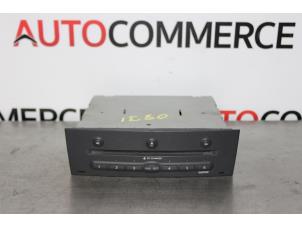 Used CD player Renault Megane II CC (EM) 1.9 dCi 115 Price € 70,00 Margin scheme offered by Autocommerce