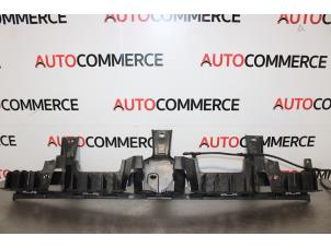 Gebrauchte Stoßstangeträger hinten Peugeot 3008 II (M4/MC/MJ/MR) Preis € 35,00 Margenregelung angeboten von Autocommerce