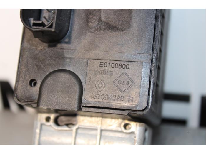 Llave de contacto electrónica de un Renault Clio IV Estate/Grandtour (7R) 1.5 Energy dCi 90 FAP 2015