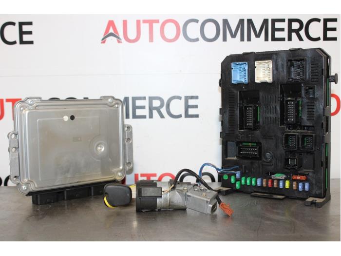 Used Engine management computer Peugeot 307 SW (3H) 1.6 HDiF 110 16V Price € 175,00 Margin scheme offered by Autocommerce