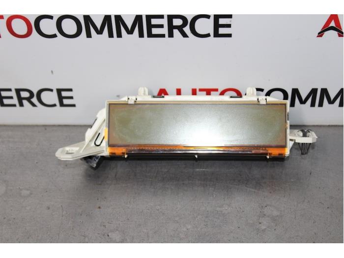 Begagnade Innerdisplay Citroen C4 Coupé (LA) 1.4 16V Pris € 25,00 Marginaltabell erbjuds av Autocommerce