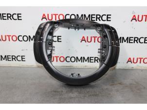 Used Steering wheel mounted radio control Citroen C4 Coupé (LA) 1.4 16V Price € 35,00 Margin scheme offered by Autocommerce