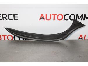 Used Front bumper strip, right Renault Clio IV (5R) Price € 20,00 Margin scheme offered by Autocommerce