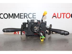 Used Steering column stalk Renault Clio II (BB/CB) 1.4 16V Price on request offered by Autocommerce