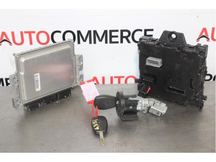 Used Engine management computer Renault Kangoo Express (FW) 1.5 dCi 75 Price € 150,00 Margin scheme offered by Autocommerce
