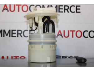 Used Electric fuel pump Peugeot 307 (3A/C/D) 1.4 16V Price € 30,00 Margin scheme offered by Autocommerce