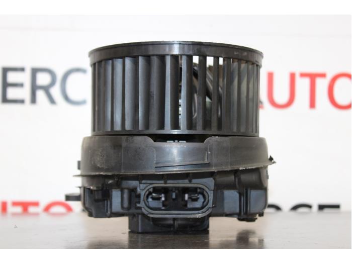 Heating and ventilation fan motor from a Citroen C2