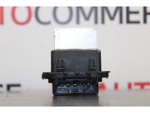 Used Heater resistor Renault Megane III Berline (BZ) 1.5 dCi 105 Price on request offered by Autocommerce