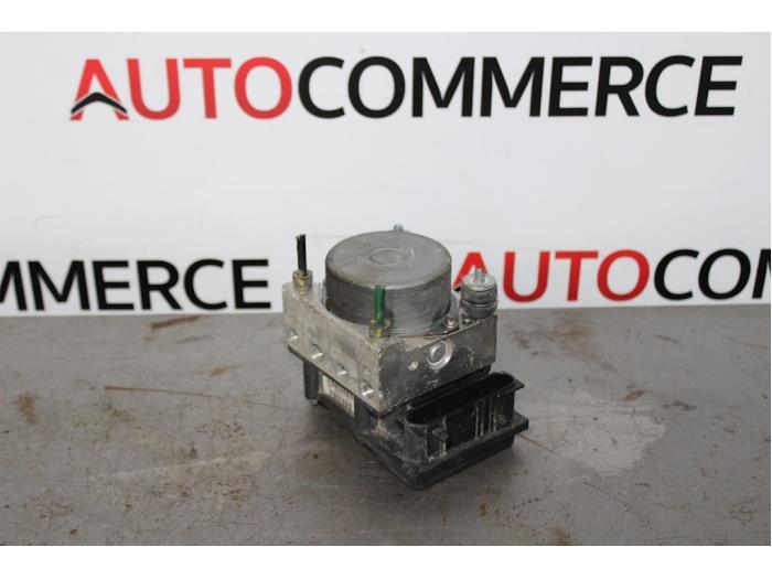 Gebrauchte ABS Pumpe Renault Modus/Grand Modus (JP) 1.2 16V TCE 100 Preis € 40,00 Margenregelung angeboten von Autocommerce