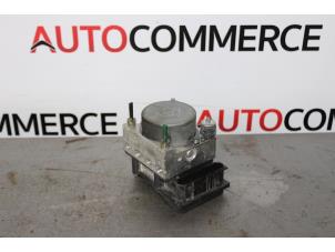 Used ABS pump Renault Modus/Grand Modus (JP) 1.2 16V TCE 100 Price € 40,00 Margin scheme offered by Autocommerce