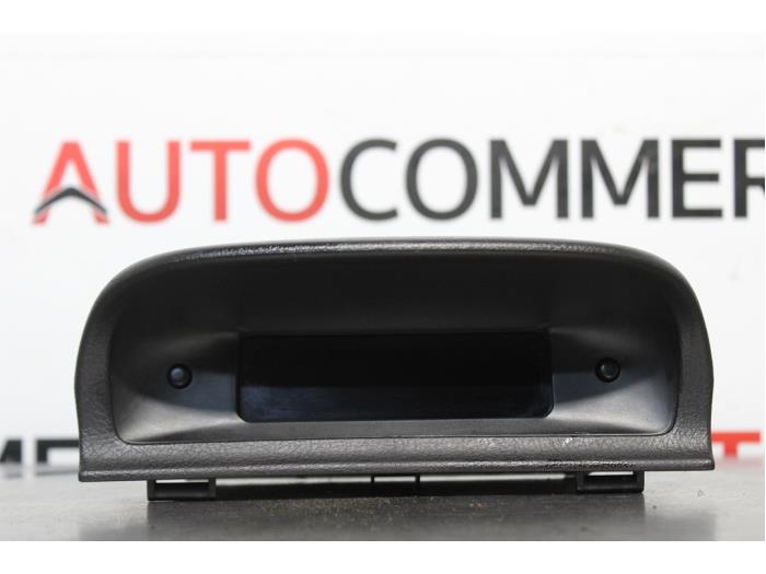 Begagnade Innerdisplay Peugeot 307 (3A/C/D) 1.6 16V Pris på förfrågan erbjuds av Autocommerce