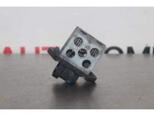 Used Heater resistor Renault Megane II Grandtour (KM) 1.6 16V Price on request offered by Autocommerce